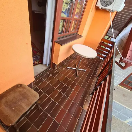Prenociste Kod Doktora Skrgica Otel *